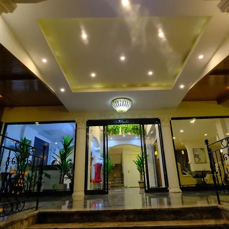 Elada Luxury Отель *